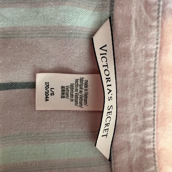 Victoria Secret Warm Long Sleeve Flannel Pajamas - Picture 5 of 8